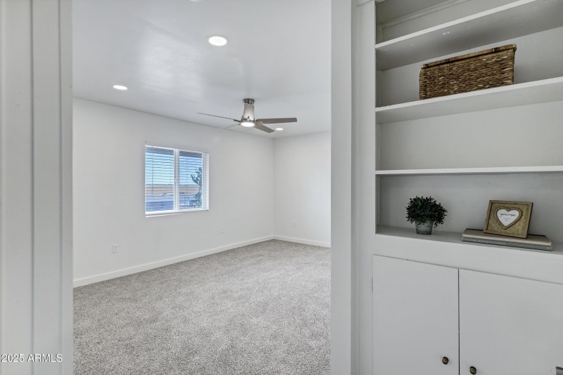 620 W Martin Rd-17