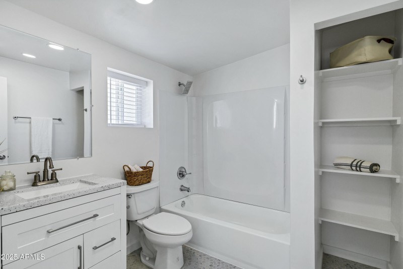 620 W Martin Rd-22