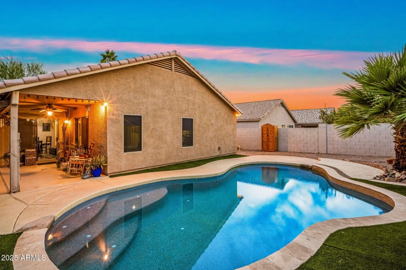30-web-or-mls-11340 East Caballero Stree