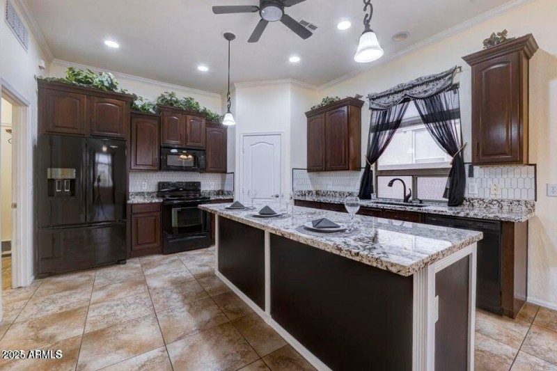 Gourmet Kitchen