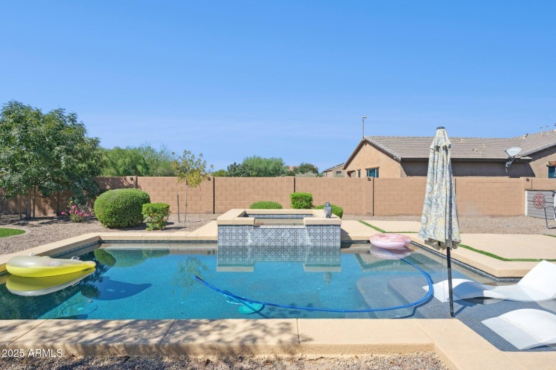 32-web-or-mls-41721-w-anne-ln