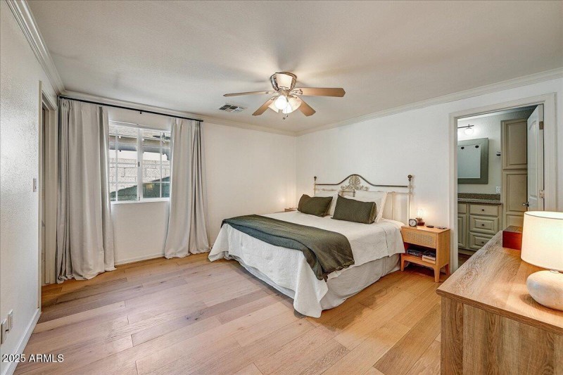 24-Primary Suite