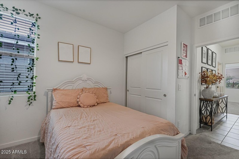 10 Bedroom 2