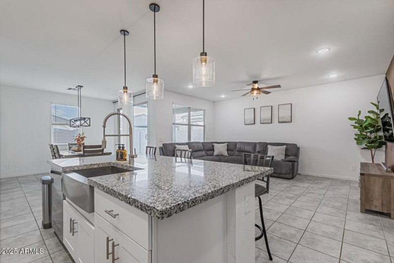 16 Kitchen