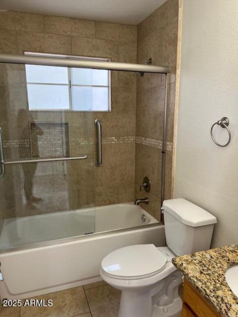 11333 N 92nd 1085 bath2a