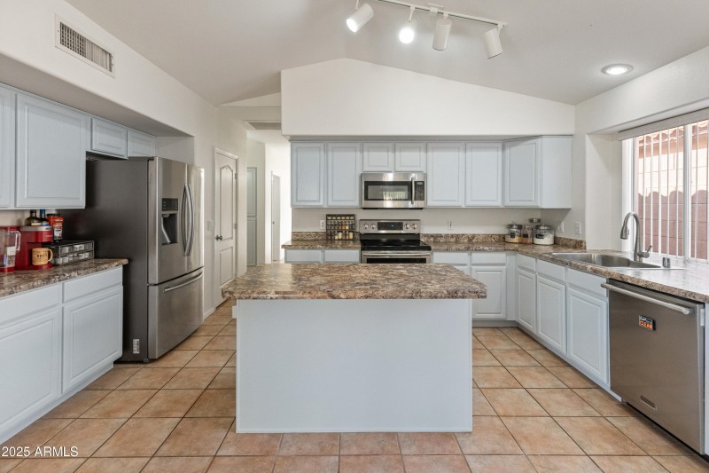 20967 N 96th Ln-29