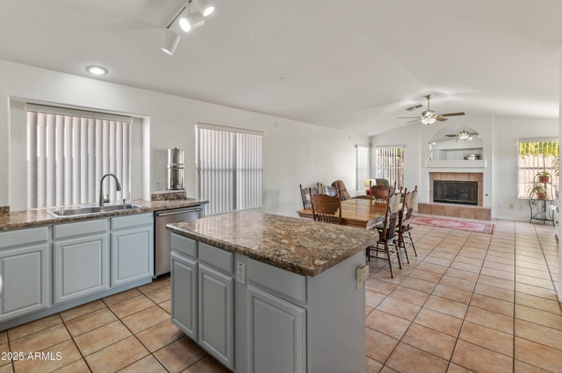 20967 N 96th Ln-24