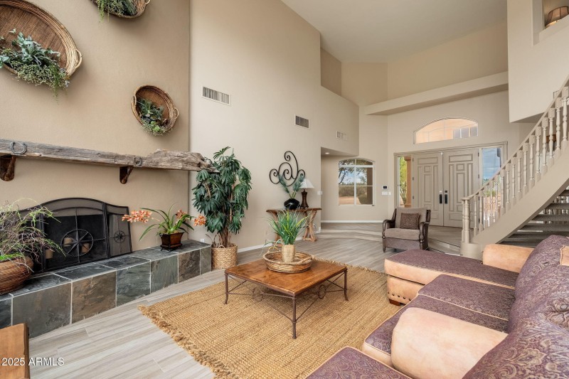 17047 E Dixileta Dr - 13