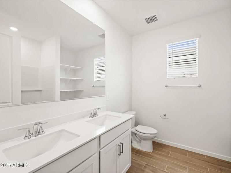 Bath 2 with Double Sinks