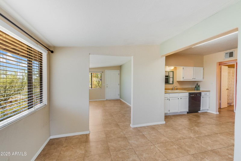 10628 N 10th Dr-20