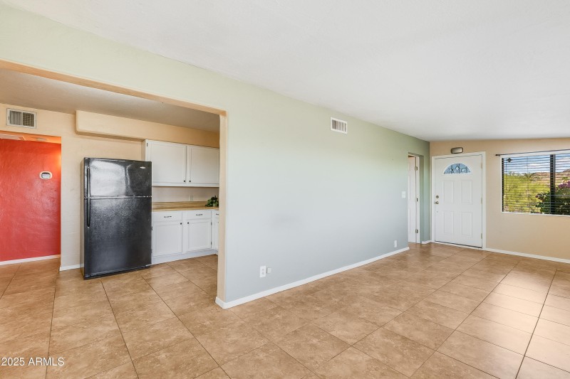 10628 N 10th Dr-14