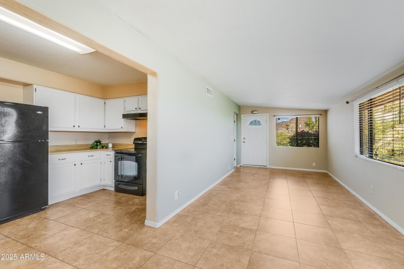 10628 N 10th Dr-12