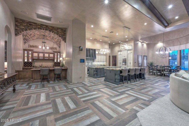 Night-Bar-Kitchen