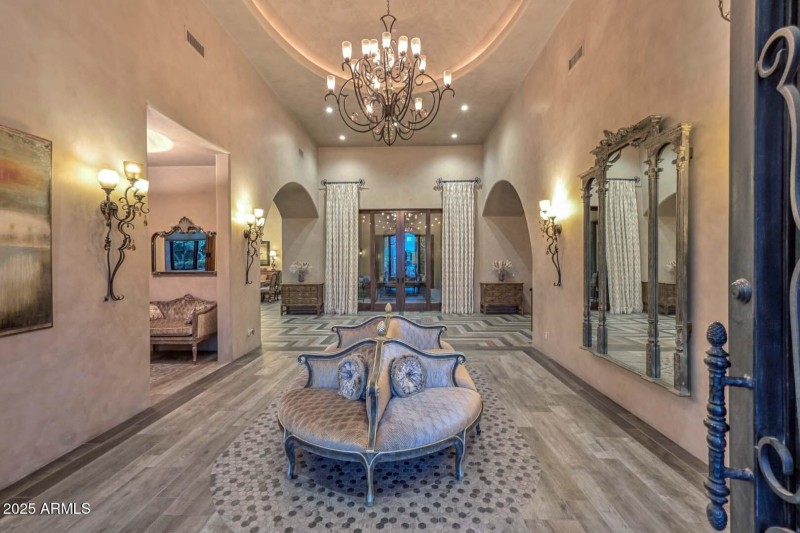 Night-Foyer