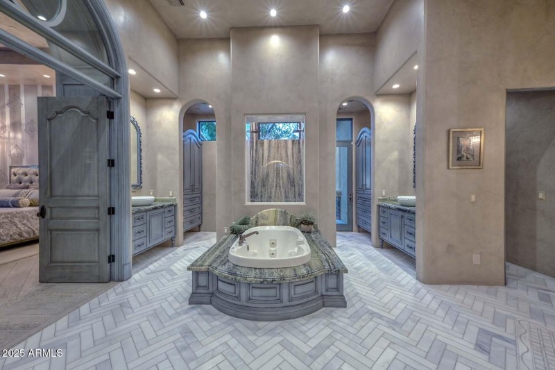 Night-Primary Bath2