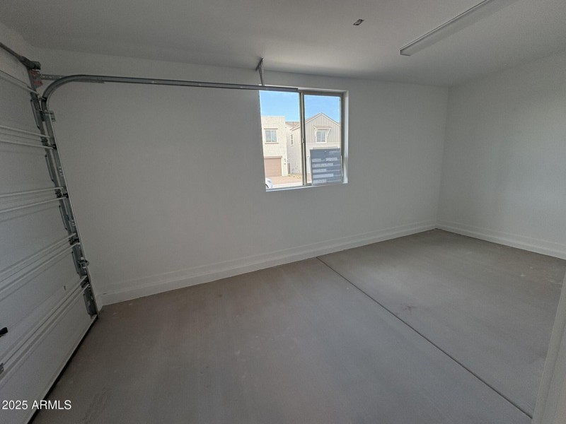 CP45 Lot 105 1-Car Garage