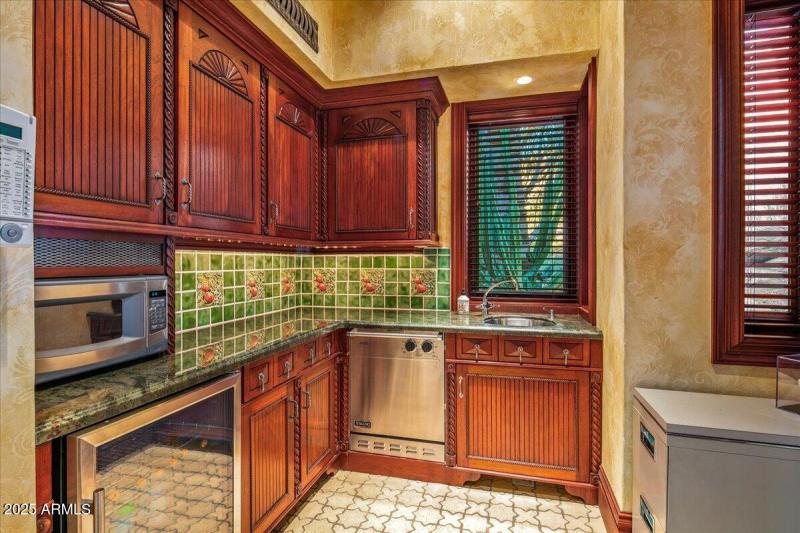 67-Guest House Kitchen