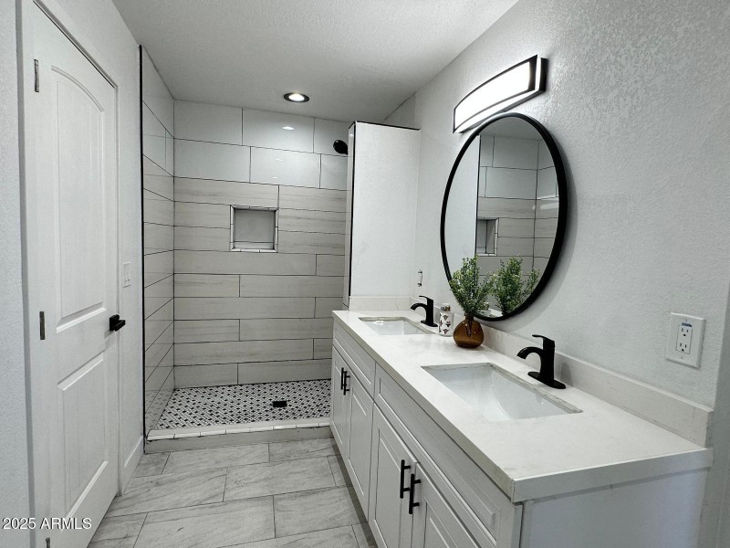 cafd1268-31f0-4326-a3c4-58db41f826fd