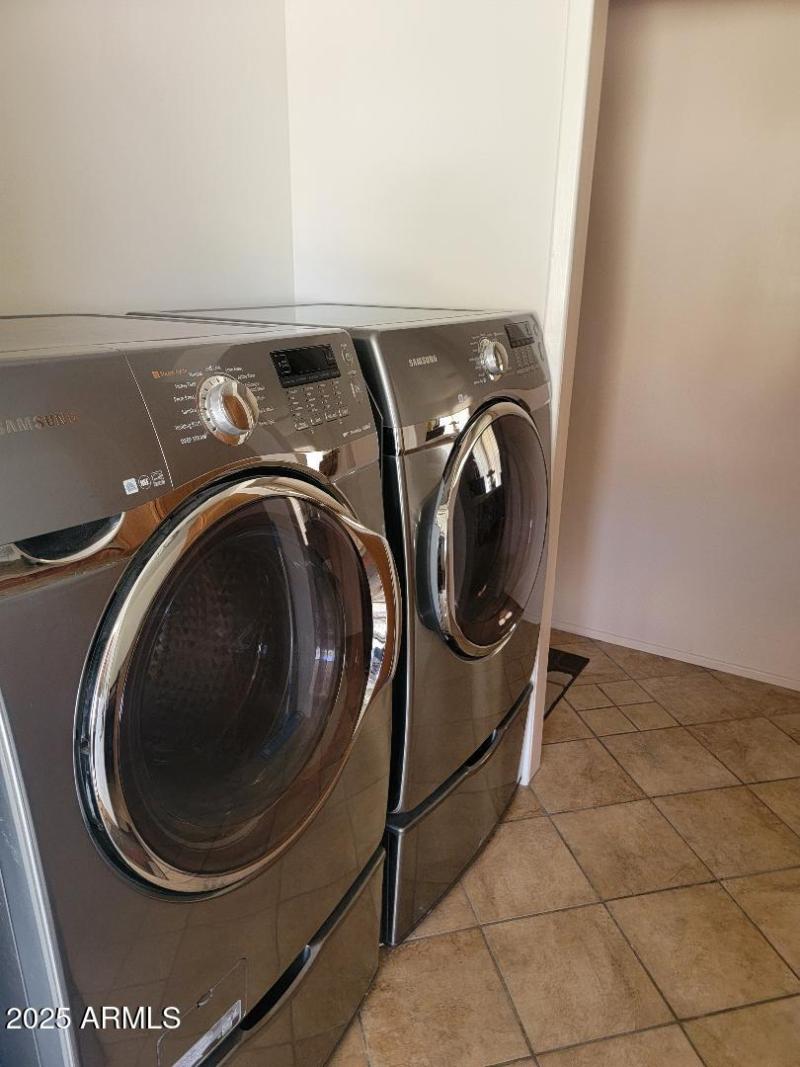 3923 washer and dryer