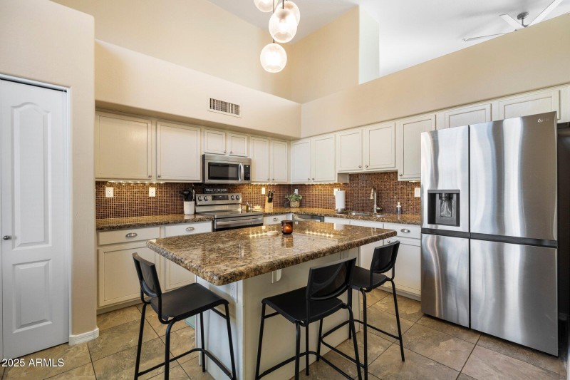 Breakfast bar