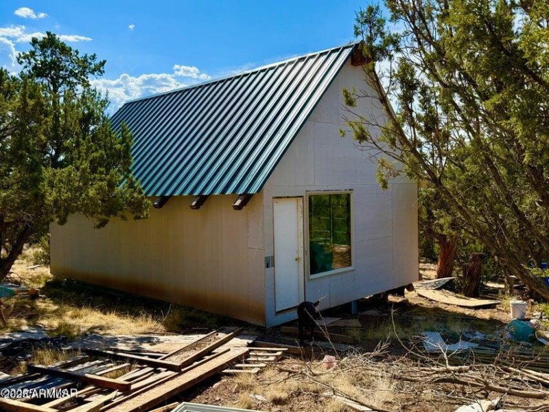 20250824005728775756000000-o