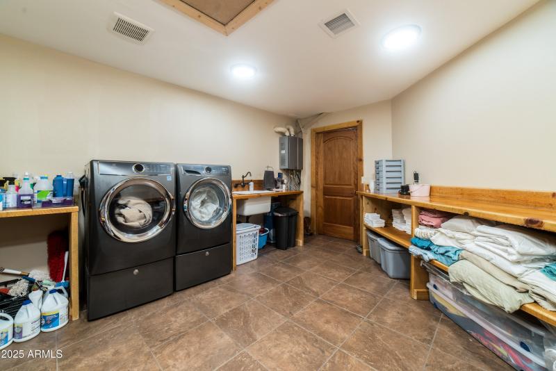 Laundry/Work Room