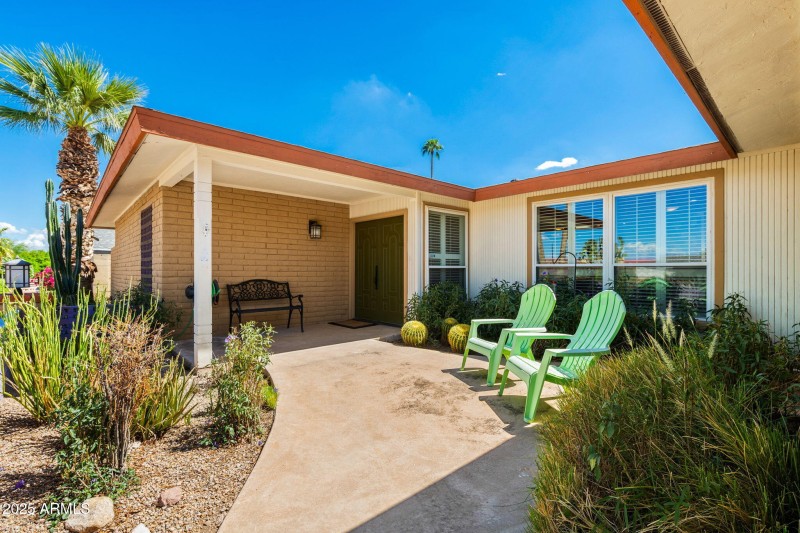 005__6001 E Edgemont Ave