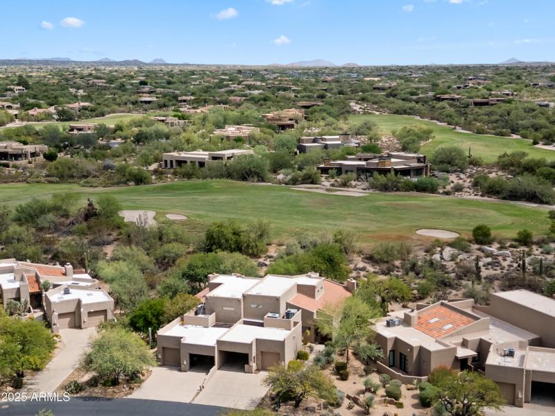 Premier golf course lot