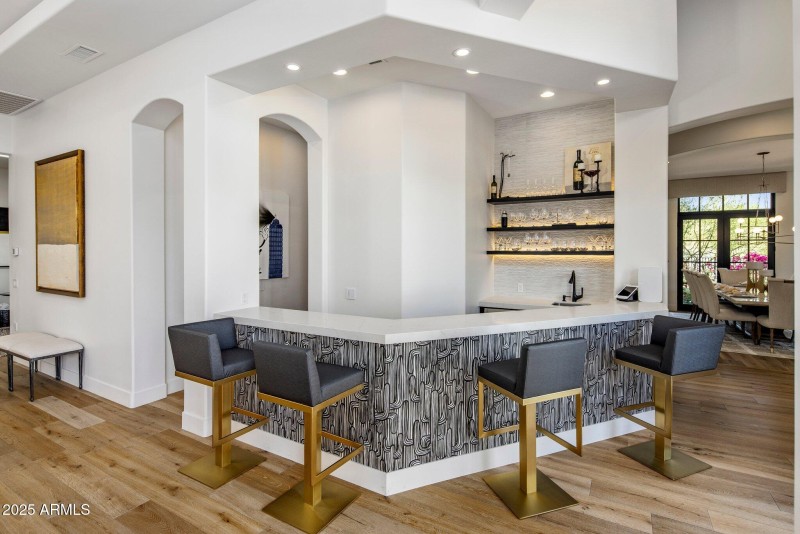bar