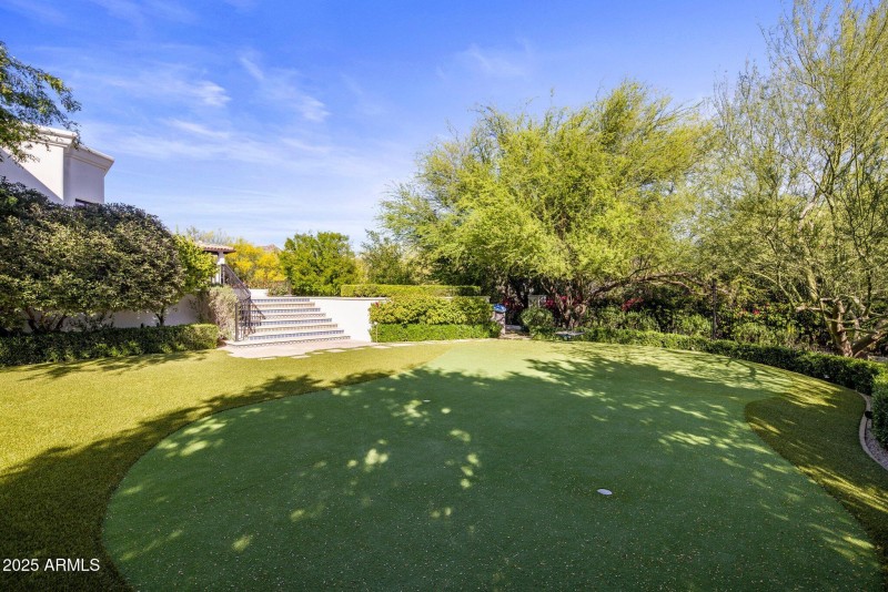 putting green