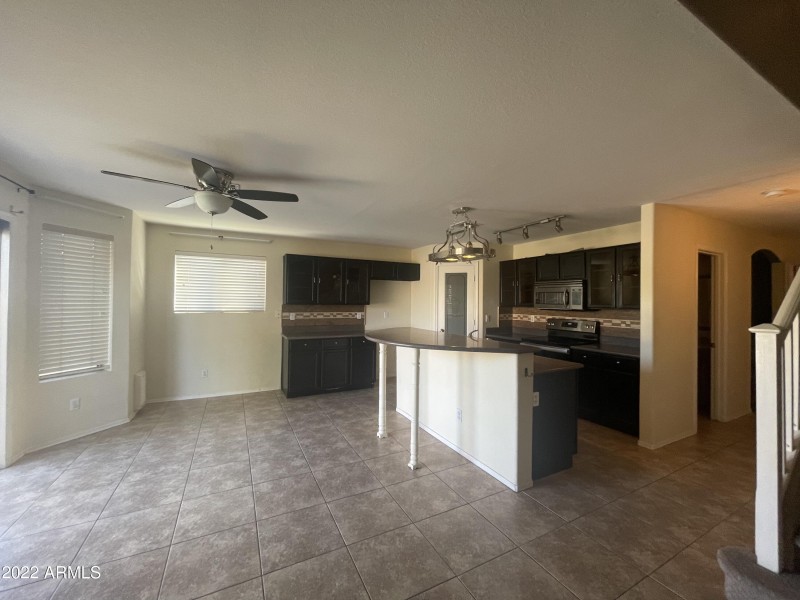 C16B0DB8-1F29-44E4-923A-20F3DBE3456F