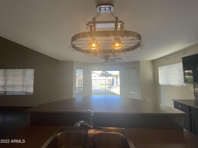 92FB6CE0-B825-4244-B215-7A0531E45981