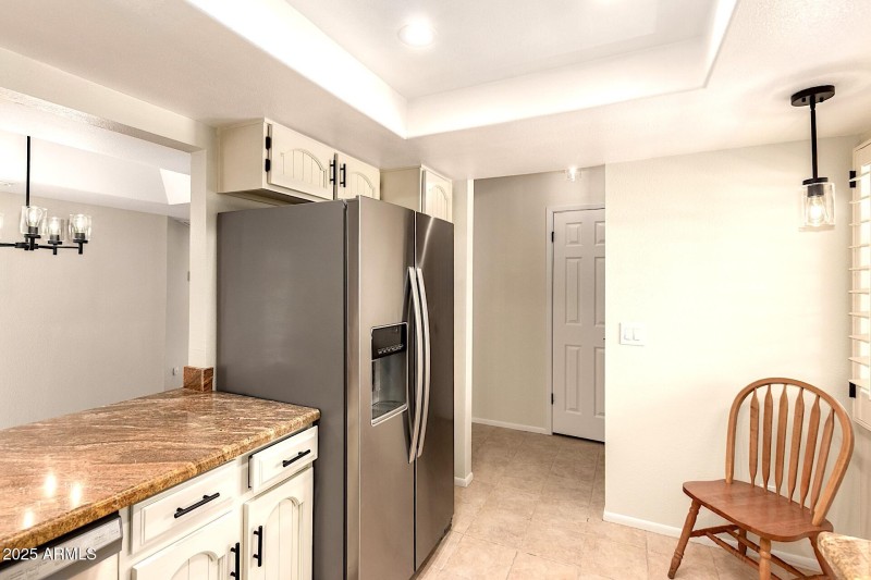 13 - Broadway 7005