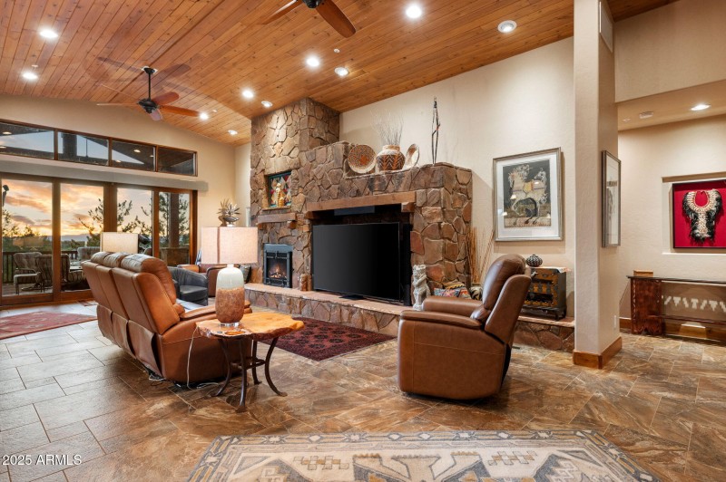 4-Living Room