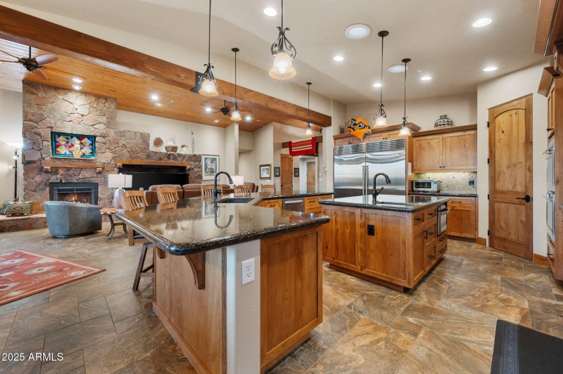 12-Kitchen (4)