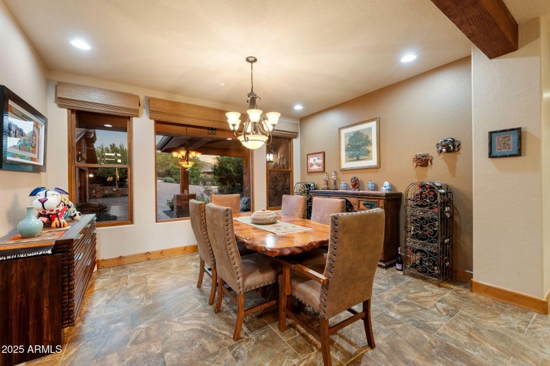 16-Dining Room (3)
