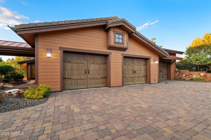 84-Garage (4)