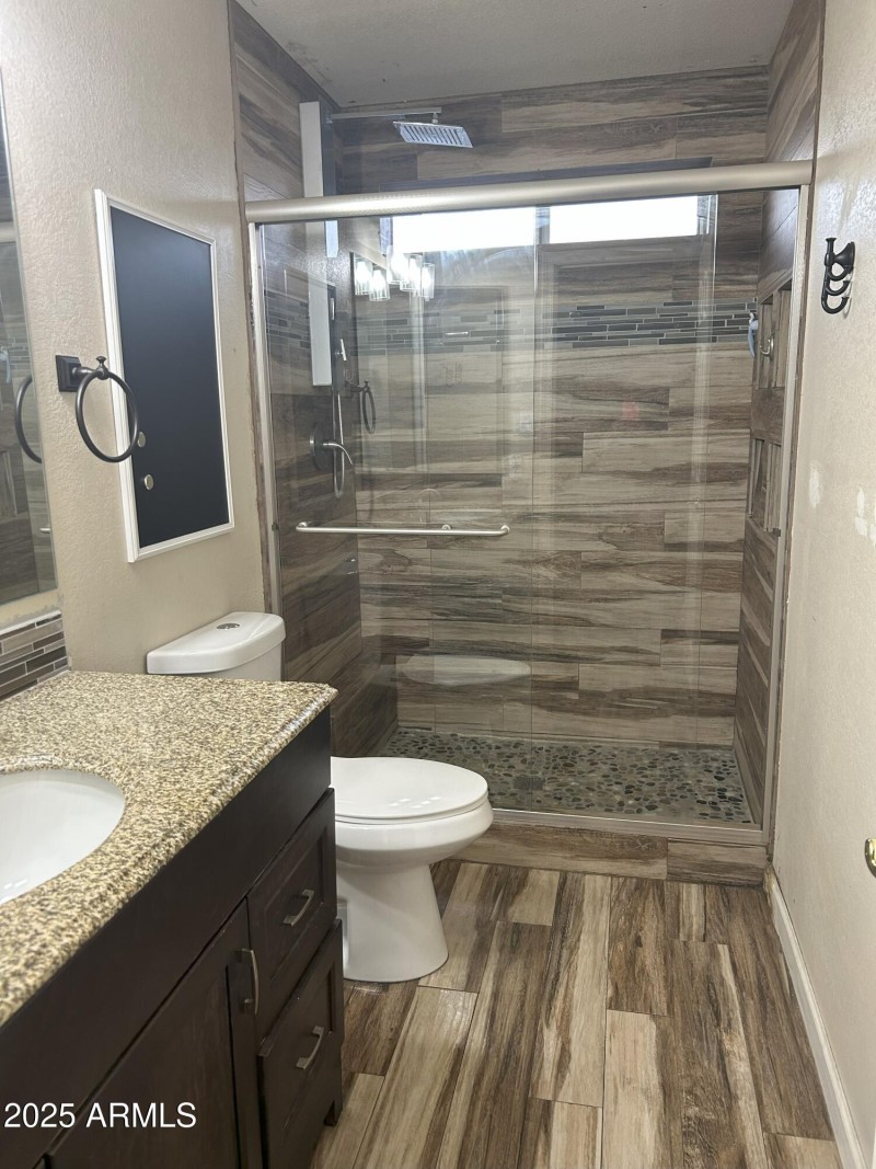 DUNIVAN MASTER BATH 2