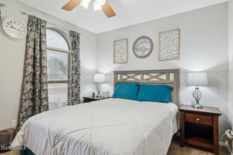 23-web-or-mls-15084-w-polk-st