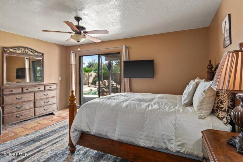 20-Primary Suite