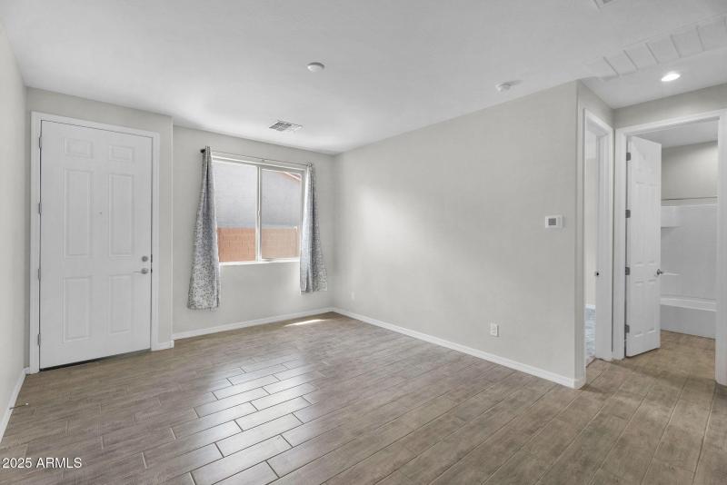 SUITE WITH SEPARATE ENTRANCE/EXIT