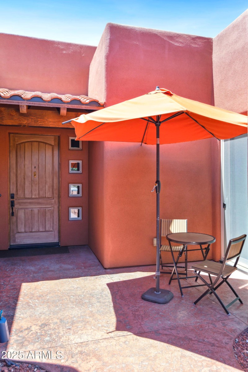 003_Front Courtyard