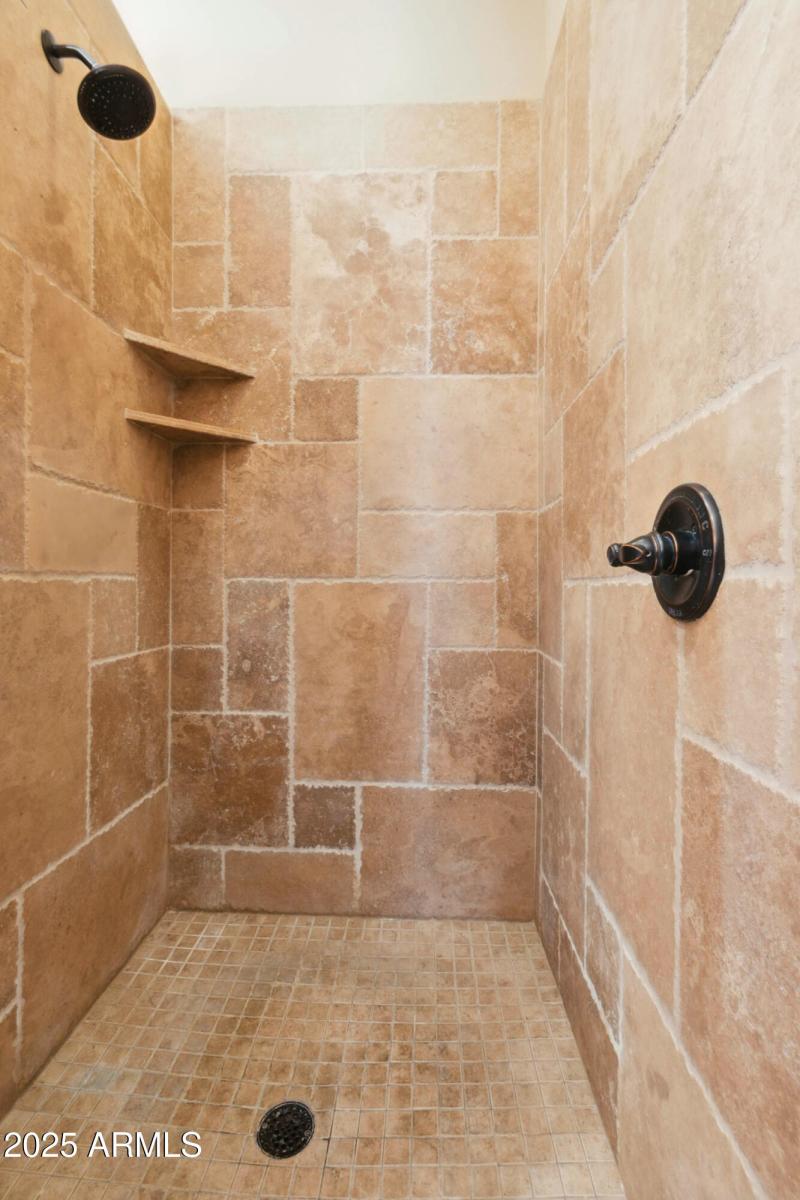 014_Walk-In Shower