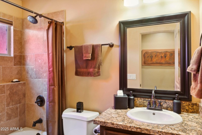018_Guest Bathroom