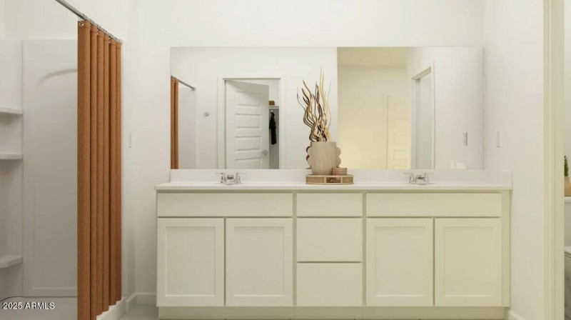 Owners Bath