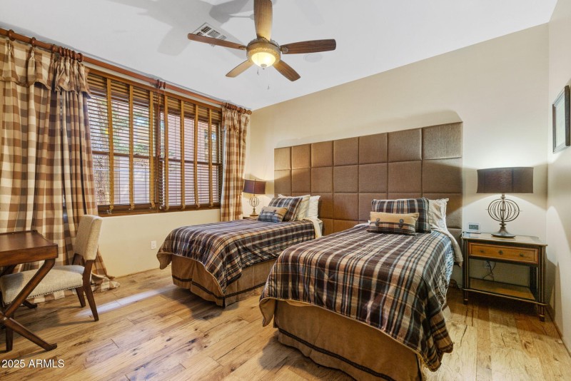 13-Bedroom 2
