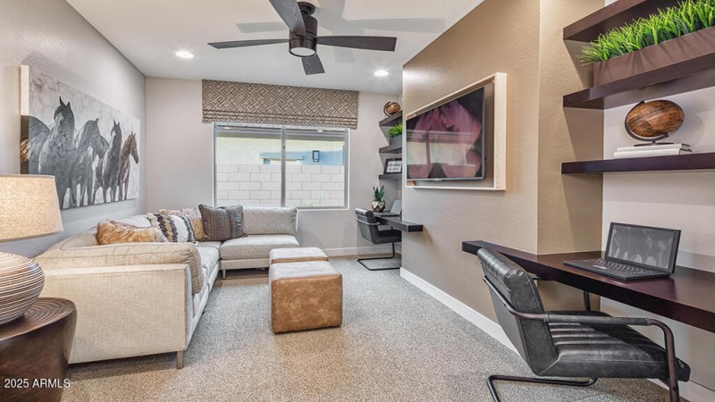 39658 N Trajen Pl
