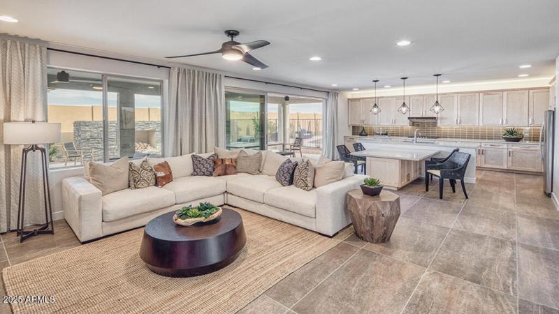 39658 N Trajen Pl