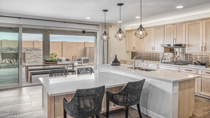 39658 N Trajen Pl