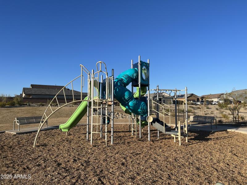 99D5327B-3CEE-4D9B-A5E8-556E59D581F7